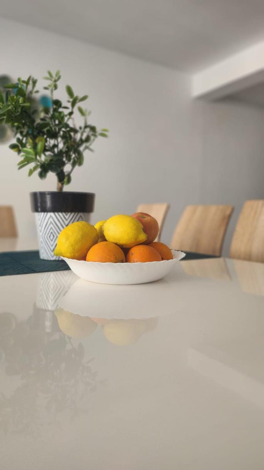 Larambla 3 Bdrm Apartament *